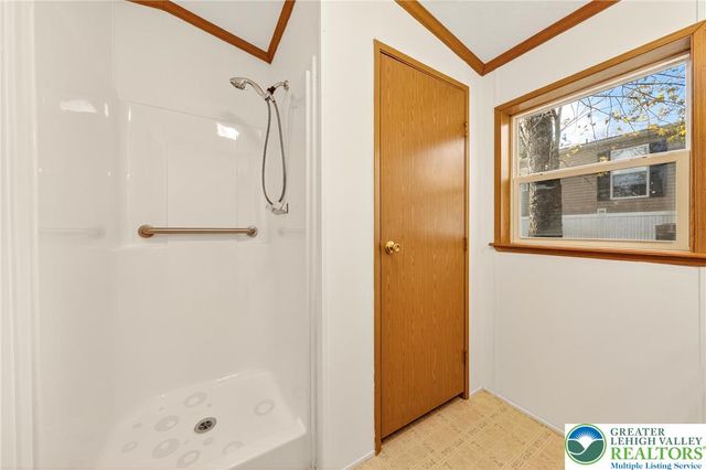 5 Woodview Court, Moore Twp, PA 18014