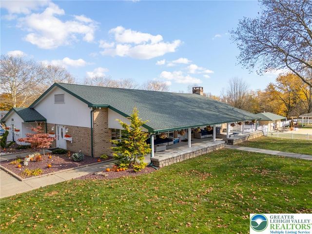 5 Woodview Court, Moore Twp, PA 18014