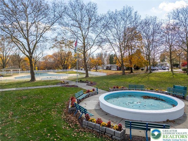 5 Woodview Court, Moore Twp, PA 18014