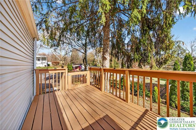 5 Woodview Court, Moore Twp, PA 18014