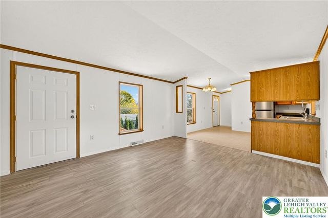 5 Woodview Court, Moore Twp, PA 18014