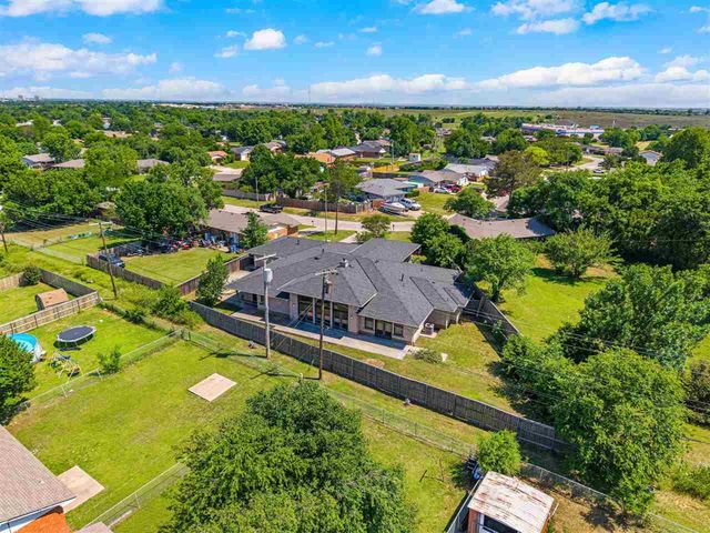 6417 NW Euclid Ave, Lawton, OK 73505