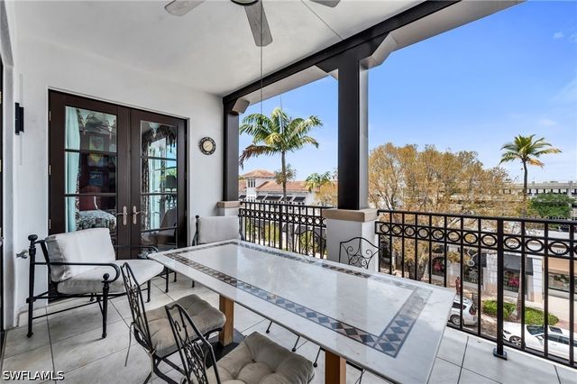 780 5th AVE S 303, Naples, FL 34102