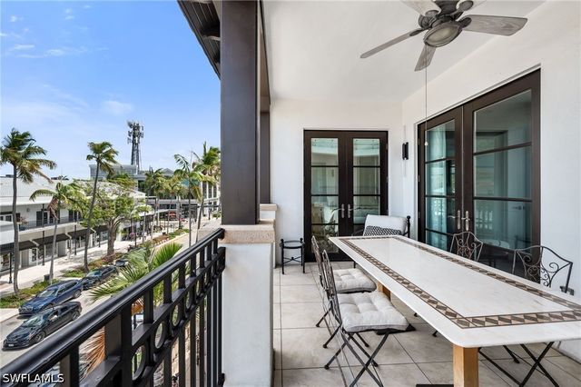 780 5th AVE S 303, Naples, FL 34102