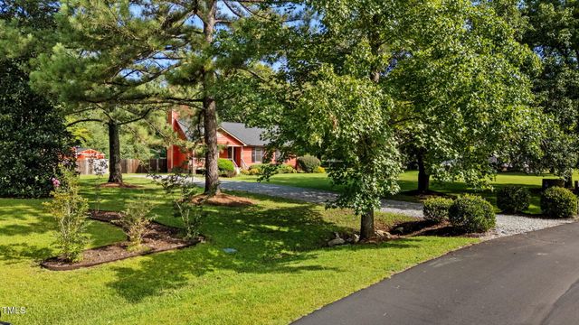 2712 Quail Point Drive, Raleigh, NC 27603