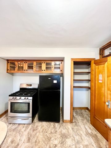 4259 W 21st Street 2, Chicago, IL 60623