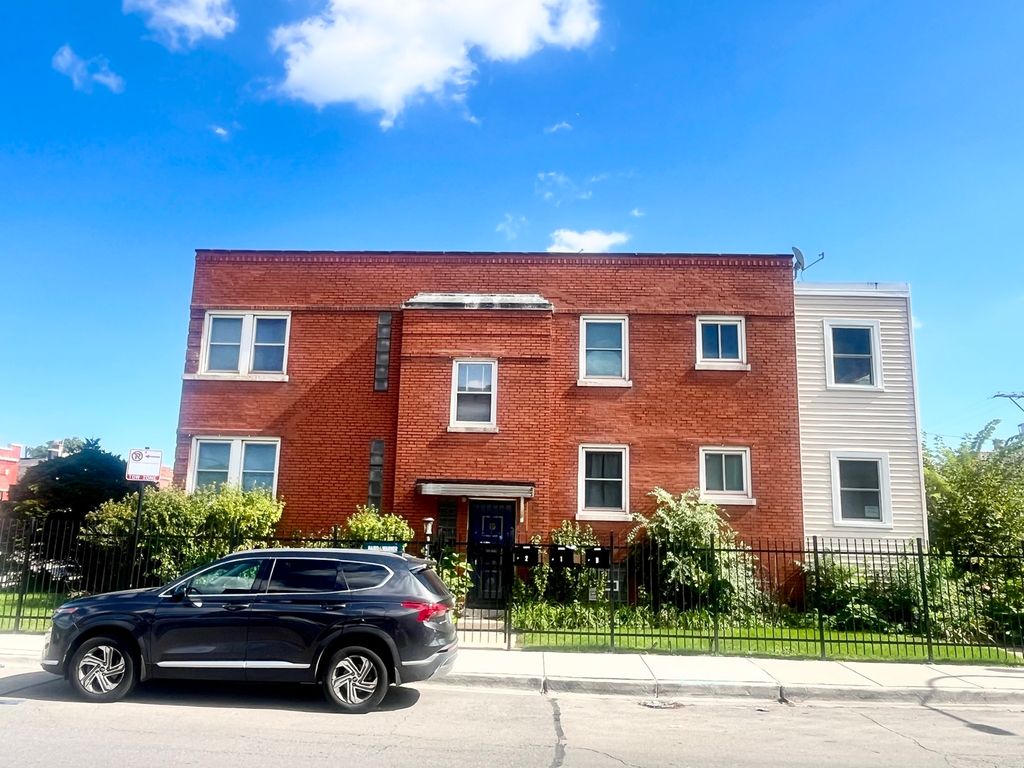 4259 W 21st Street 2, Chicago, IL 60623
