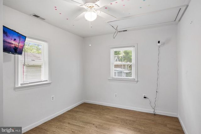59 W 1ST AVE, West Deptford, NJ 08051