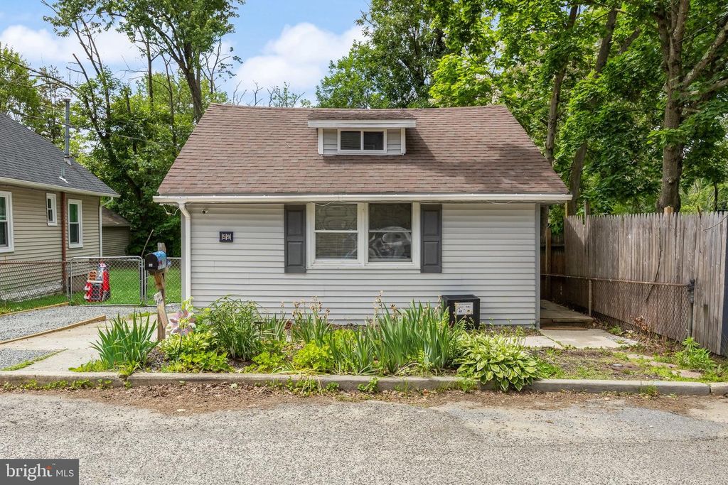 59 W 1ST AVE, West Deptford, NJ 08051