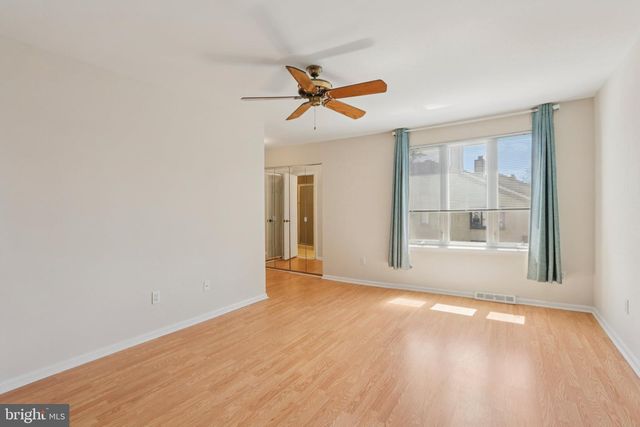 18 BENNINGTON PL, Newtown, PA 18940