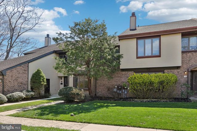 18 BENNINGTON PL, Newtown, PA 18940