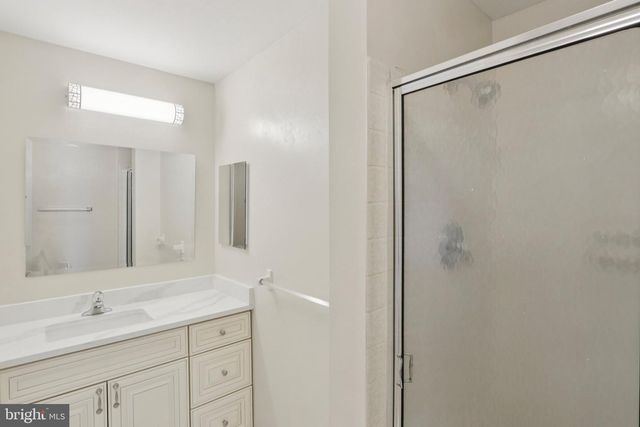 18 BENNINGTON PL, Newtown, PA 18940