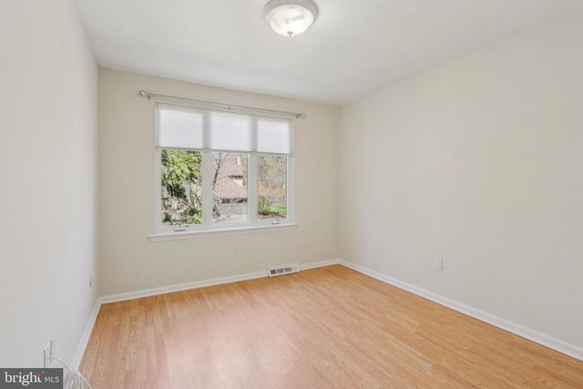 18 BENNINGTON PL, Newtown, PA 18940