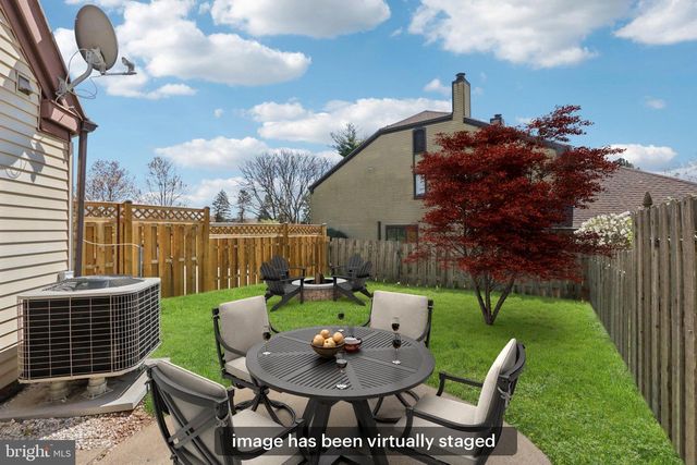 18 BENNINGTON PL, Newtown, PA 18940