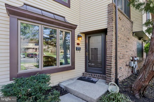 18 BENNINGTON PL, Newtown, PA 18940