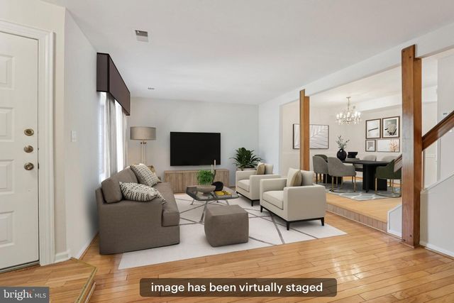 18 BENNINGTON PL, Newtown, PA 18940