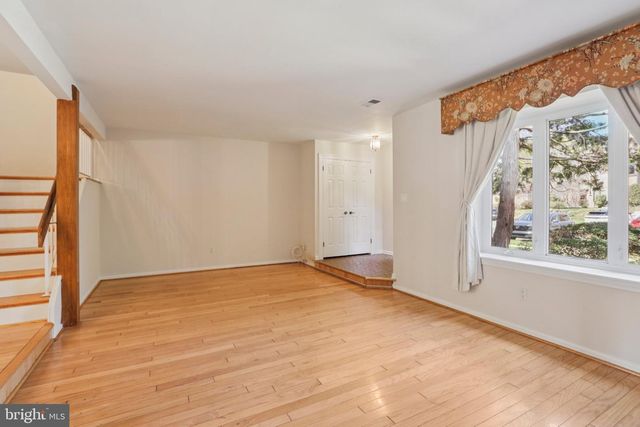 18 BENNINGTON PL, Newtown, PA 18940