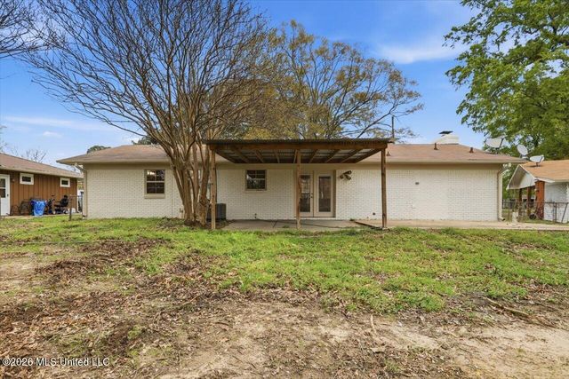 2051 Melvin Road, Pearl, MS 39208