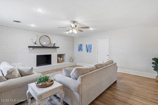 2051 Melvin Road, Pearl, MS 39208