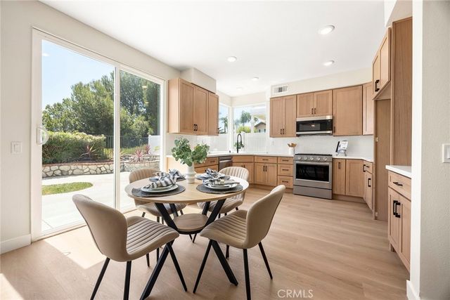 1023 S Brianna Way, Anaheim Hills, CA 92808