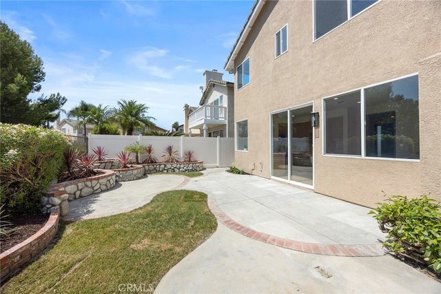 1023 S Brianna Way, Anaheim Hills, CA 92808