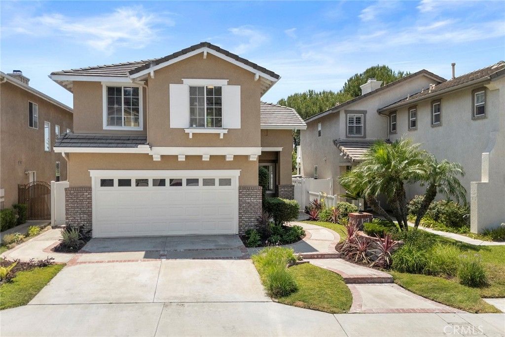 1023 S Brianna Way, Anaheim Hills, CA 92808