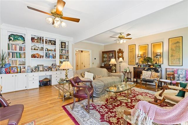 2122 Heritage Heights, Decatur, GA 30033
