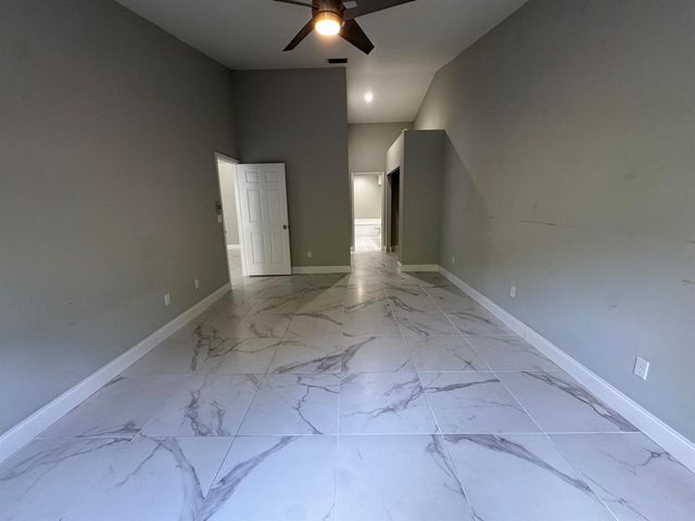 18750 Caspian Circle, Boca Raton, FL 33496