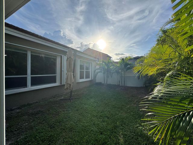 18750 Caspian Circle, Boca Raton, FL 33496