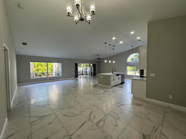 18750 Caspian Circle, Boca Raton, FL 33496