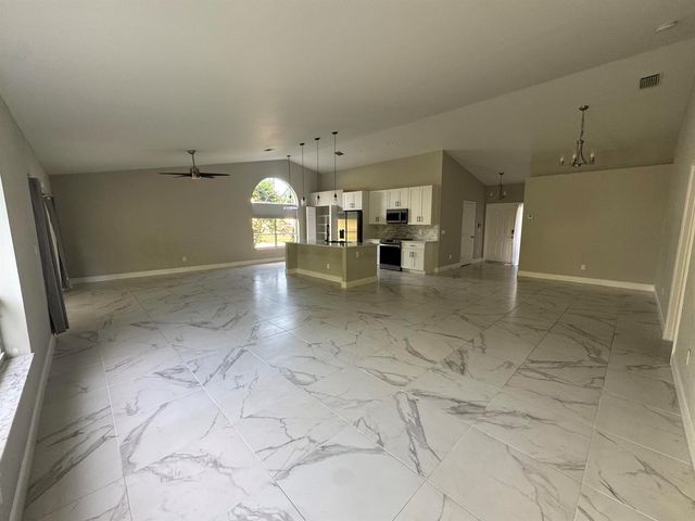 18750 Caspian Circle, Boca Raton, FL 33496