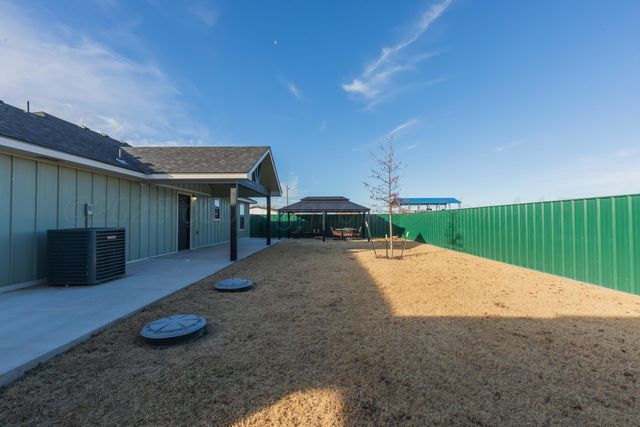 6106 W ROCKWELL Road, Amarillo, TX 79118