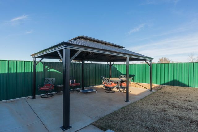 6106 W ROCKWELL Road, Amarillo, TX 79118