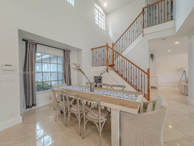 2574 Jardin Way, Weston, FL 33327