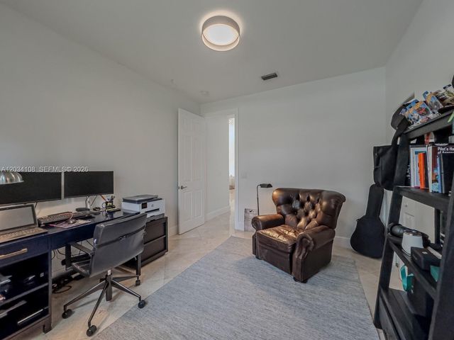 2574 Jardin Way, Weston, FL 33327