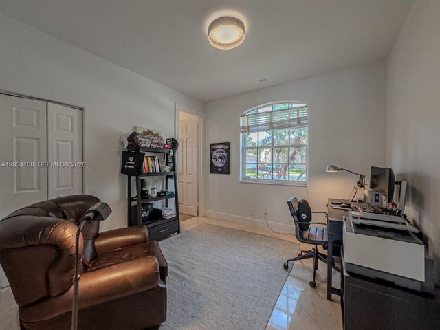 2574 Jardin Way, Weston, FL 33327