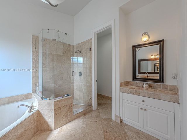 2574 Jardin Way, Weston, FL 33327