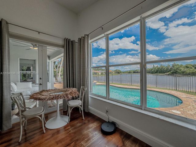 2574 Jardin Way, Weston, FL 33327