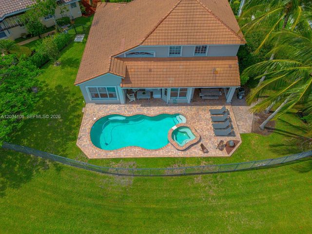 2574 Jardin Way, Weston, FL 33327
