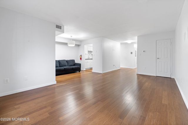 200 Portland Road D12, Highlands, NJ 07732