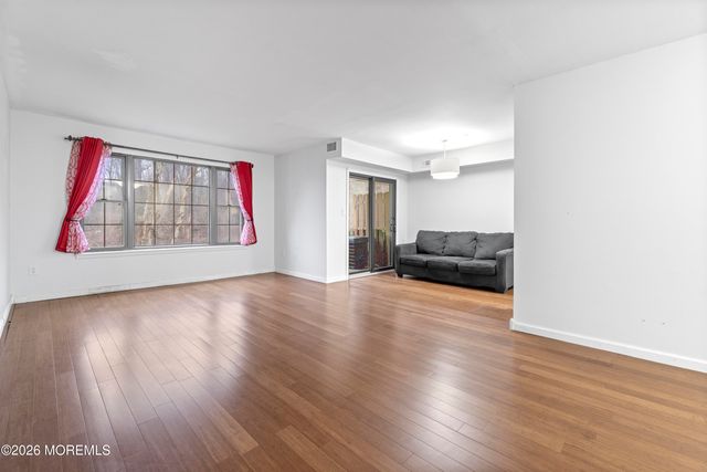 200 Portland Road D12, Highlands, NJ 07732