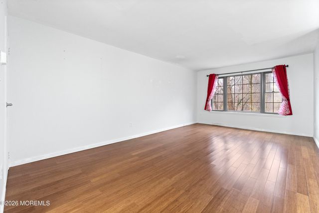 200 Portland Road D12, Highlands, NJ 07732