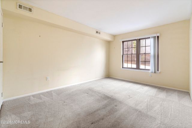 200 Portland Road D12, Highlands, NJ 07732