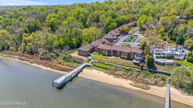 200 Portland Road D12, Highlands, NJ 07732