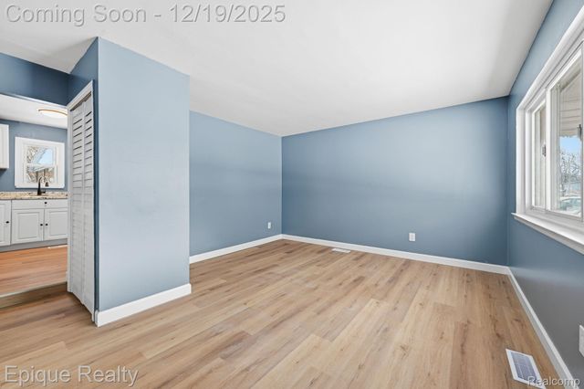 4147 Burton Street, Inkster, MI 48141