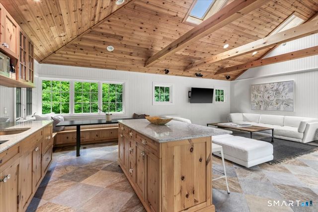 256 Country Club Road, New Canaan, CT 06840
