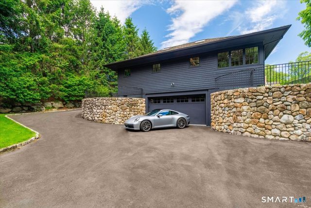 256 Country Club Road, New Canaan, CT 06840