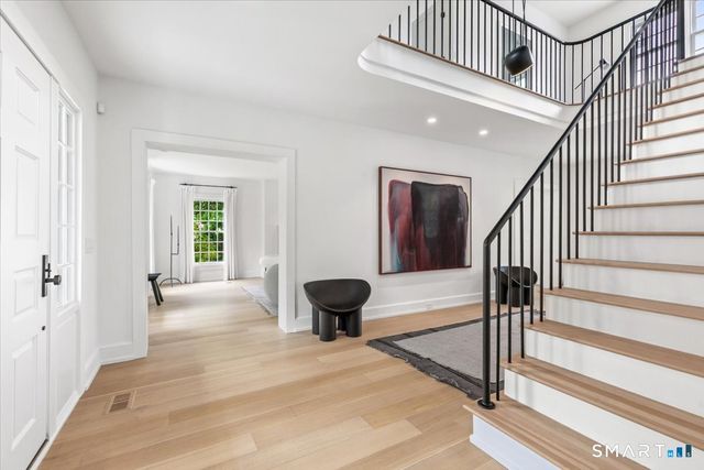 256 Country Club Road, New Canaan, CT 06840