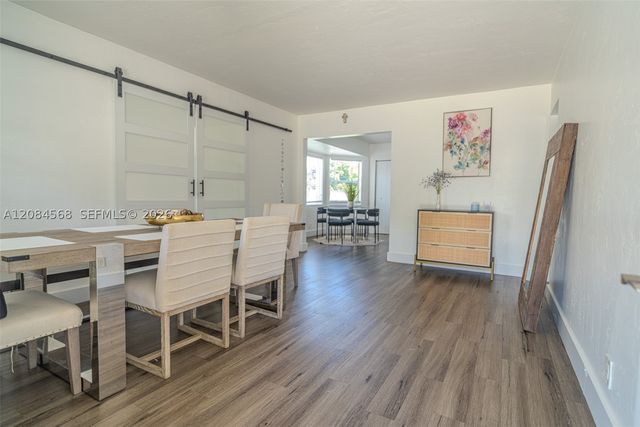 2533 Wiley St, Hollywood, FL 33020