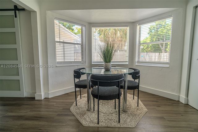 2533 Wiley St, Hollywood, FL 33020